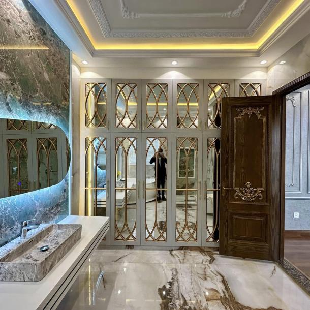 1 kanal Classical Design House Available For Sale in DHA Phase 7 Lahore-11