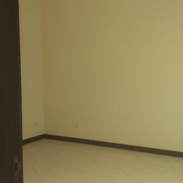1 Kanal Like Brand New Upper Portion With Separate Entrance-10