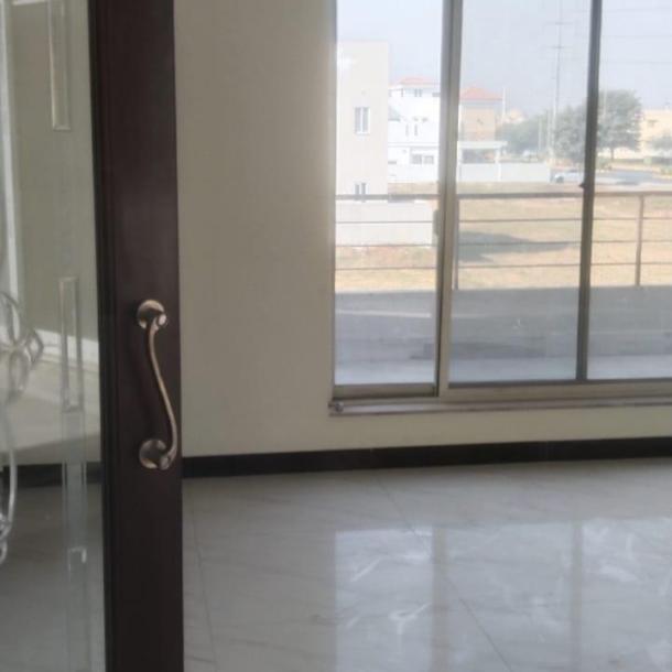 1 Kanal Like Brand New Upper Portion With Separate Entrance-1