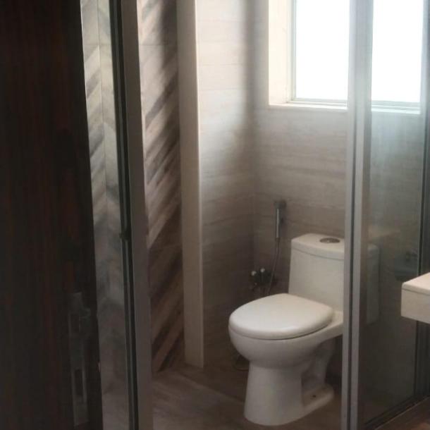 1 Kanal Like Brand New Upper Portion With Separate Entrance-4