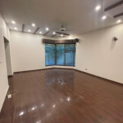 44 Marla Lavish Villa in DHA Phase 8 Ex Park View Lahore-4