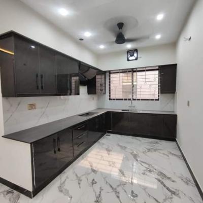 Luxurious 10 Marla House for Sale in Lake City Lahore-5