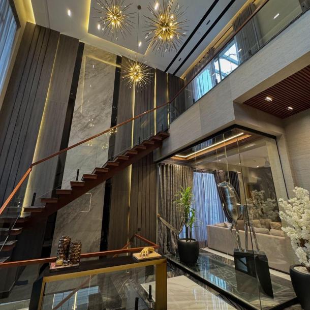 1 kanal Full Furnished Full Basement Modern House For sale in DHA Phase 6, Lahore Pakistan-4