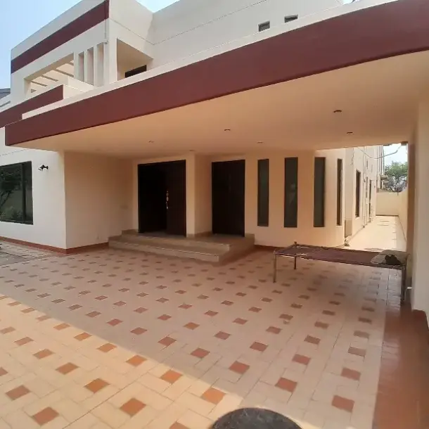 1 Kanal House Available For Rent in DHA Phase-5 Block-G-1