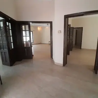 1 Kanal House Available For Rent in DHA Phase-5 Block-G