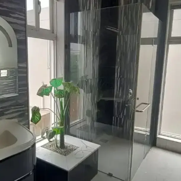 1 Kanal House Available For Rent in DHA Phase-5 Block-G-4