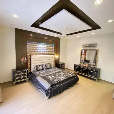 Beautiful 10 Marla Lower Portion House Available For Rent In DHA Phase 6 Lahore.