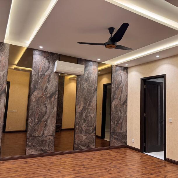 Brand New 1 Kanal Lower Portion House Available For Rent In DHA Phase 7 Lahore.-18