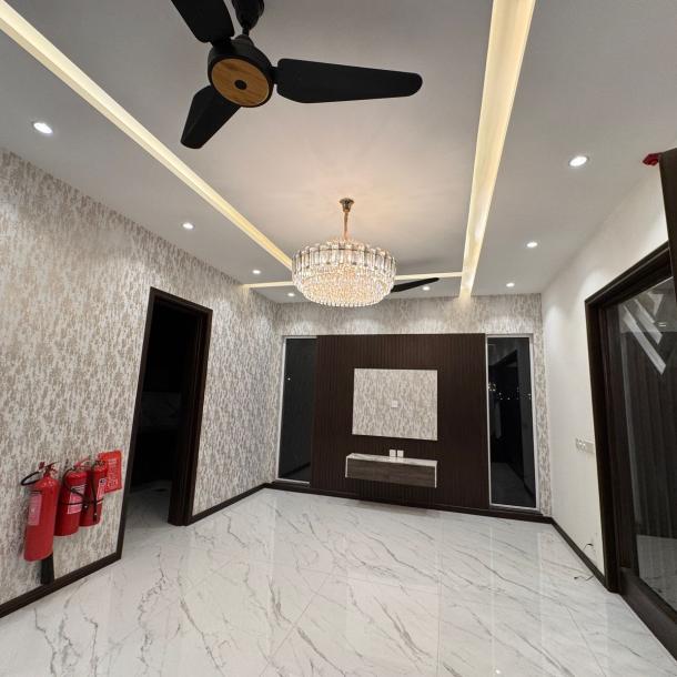 Brand New 1 Kanal Lower Portion House Available For Rent In DHA Phase 7 Lahore.-13