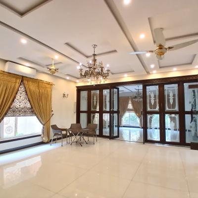 Beautiful 1 Kanal House Available For Rent In DHA Phase 6 Lahore.
