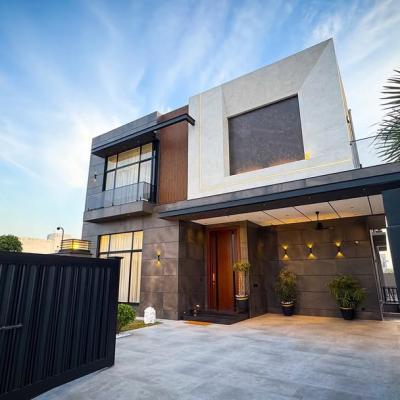 1 kanal Modern Design house in DHA Phase 7 Lahore For Sale.