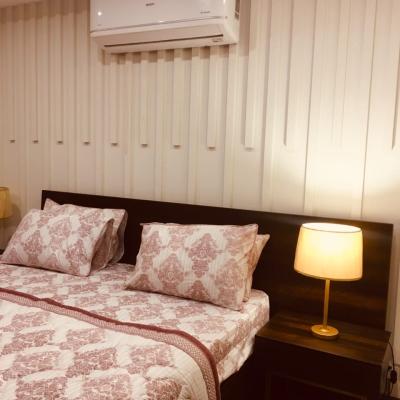 Luxury Furnished Apartment for Rent Near Emporium Mall