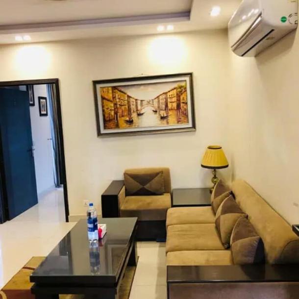 Luxury Furnished Apartment for Rent Near Emporium Mall-4