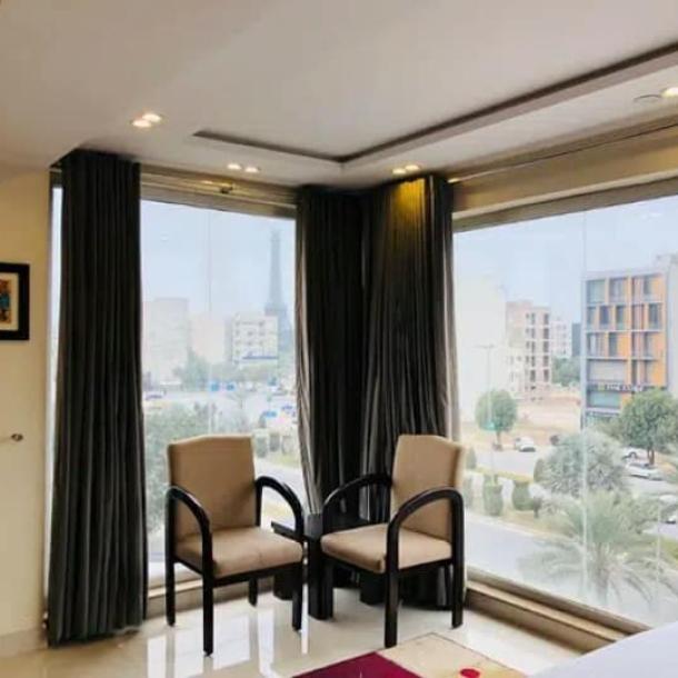 Luxury Furnished Apartment for Rent Near Emporium Mall-2