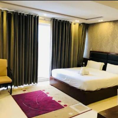 Luxury Furnished Apartment for Rent Near Emporium Mall