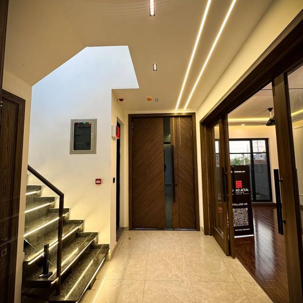 10 Marla Luxury Modern Design House for Sale DHA Phase 7 Lahore.-4