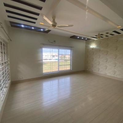 1-Kanal House Available For Rent in Dha Phase 6 Lahore