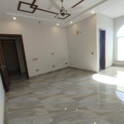 Stylish Upper Portion For Rent 1 Kanal DHA Phase 8 Lahore