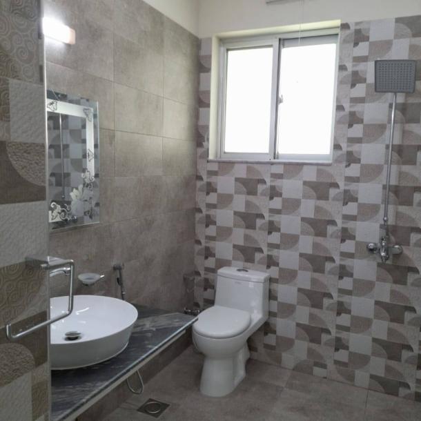 1 kanal Upper Portion For Rent (Lower Portion lock) in DHA Phase 7 Lahore-3