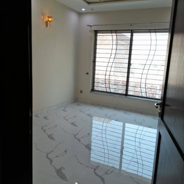 1 kanal Upper Portion For Rent (Lower Portion lock) in DHA Phase 7 Lahore-6