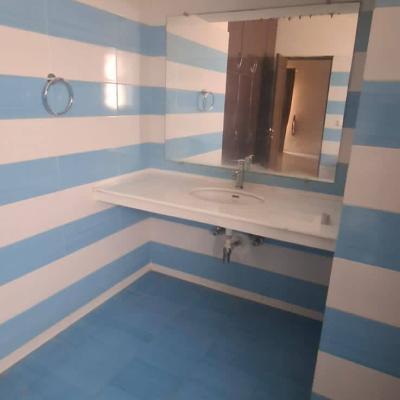 1 kanal Slightly Used Upper Portion for Rent In DHA Phase 6 Lahore