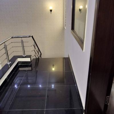 Upper Portion For Rent In DHA 6 Lahore Near Dolmen Mall