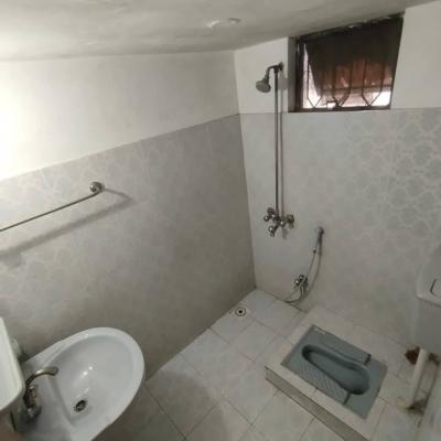 Elegant 10 Marla Portion For Rent Top Floor DHA Phase 4 Lahore