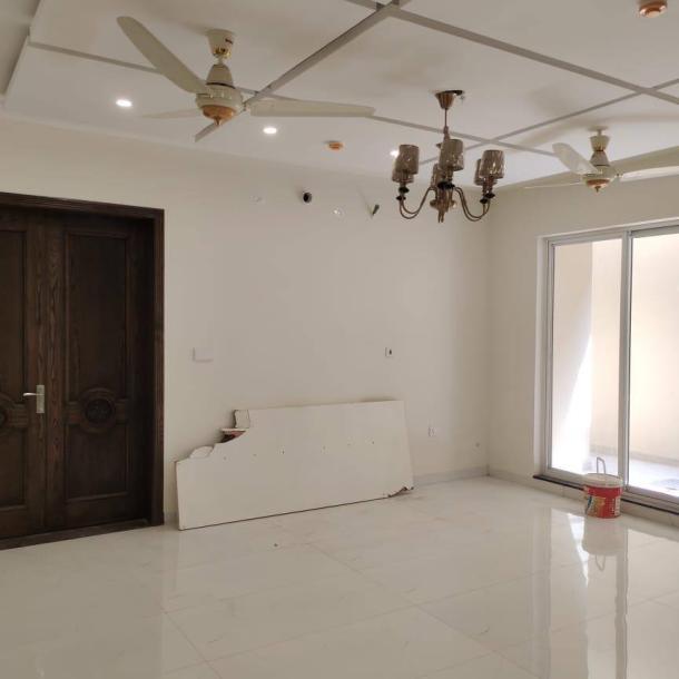For Rent 1 Kanal House In DHA Phase 3 Lahore Near Macdonald-6