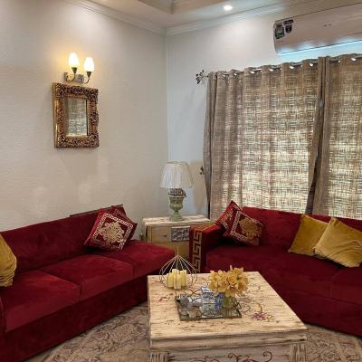 For Rent 1 Kanal Fully Furnished Upper Portion For Rent In DHA Phase 5 Near Jalal Sons Market-6