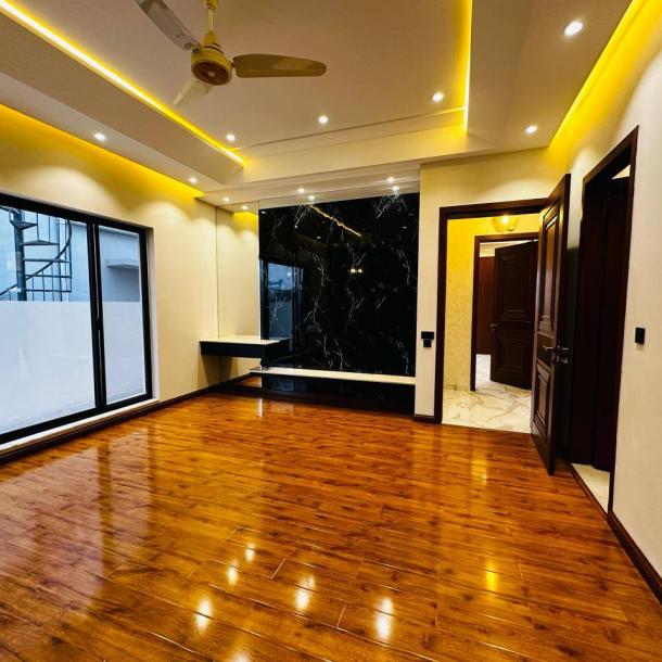 22, Marla House For Sale 5, Bedroom with Attached Bathroom In DHA phase 6, Lahore-5
