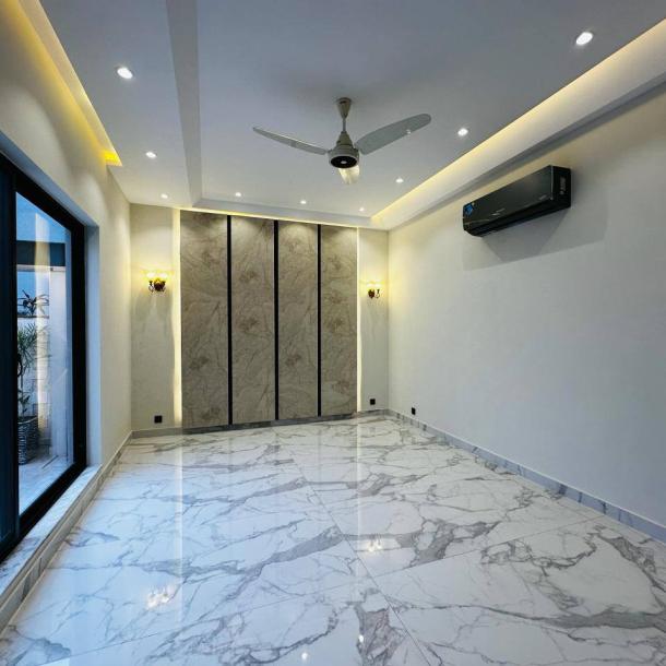 22, Marla House For Sale 5, Bedroom with Attached Bathroom In DHA phase 6, Lahore-9