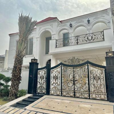 14.6 Marla White House For Sale in New Saman-e-Abad , Near Ferozpur Road Lahore