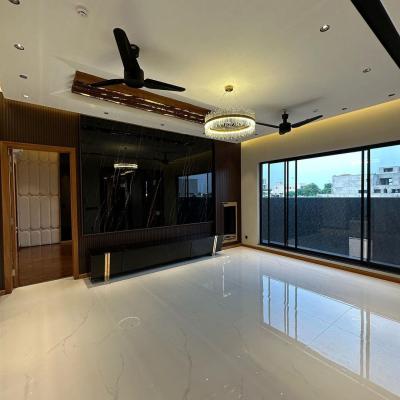 1 kanal Modern Style House For sale in DHA Phase 7, Lahore Pakistan