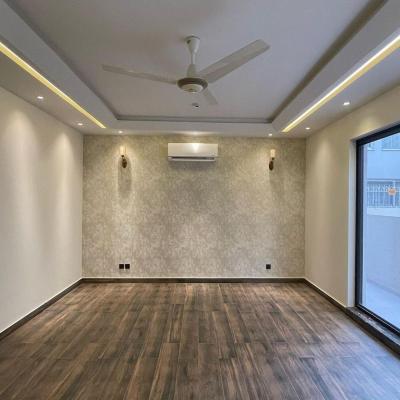 1 kanal Modern Style House For sale in DHA Phase 6, Lahore Pakistan