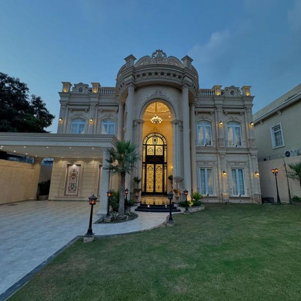 2 kanal Luxury Regal Classical Furnished House For sale in the heart of Lahore Pakistan-1
