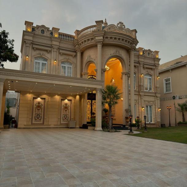 2 kanal Luxury Regal Classical Furnished House For sale in the heart of Lahore Pakistan-3